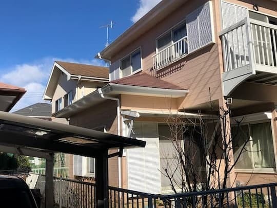 千葉県内の雨漏り調査事例：原因特定を実施した木造戸建住宅の建物全景写真